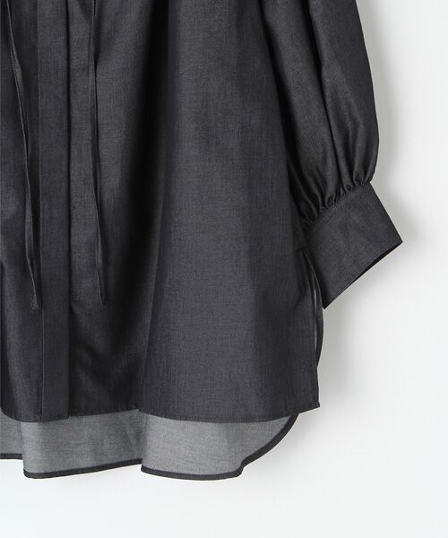 INGEBORG / インゲボルグ シャツ・ブラウス | 【OUTLET】カイハラライトデニムフラワーモチーフ付きブラウス | 詳細4