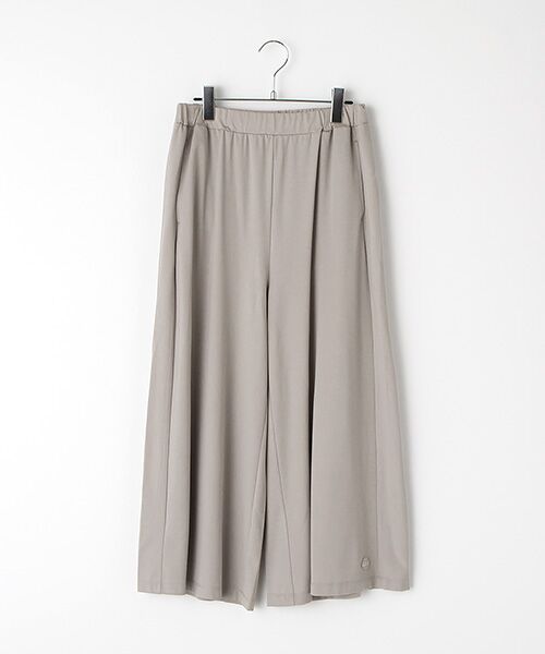 INGEBORG / インゲボルグ その他パンツ | 【OUTLET】ロゴワンポイントセミワイドパンツ（グレージュ）