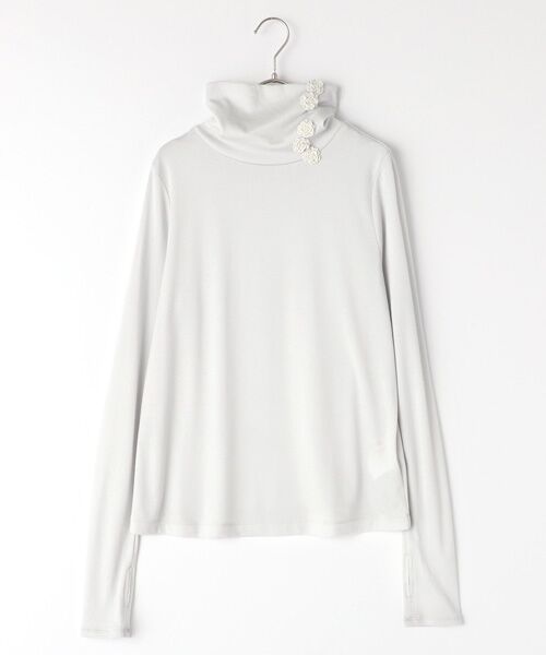 セール】 【OUTLET】フラワーモチーフ付きハイネックカットソー