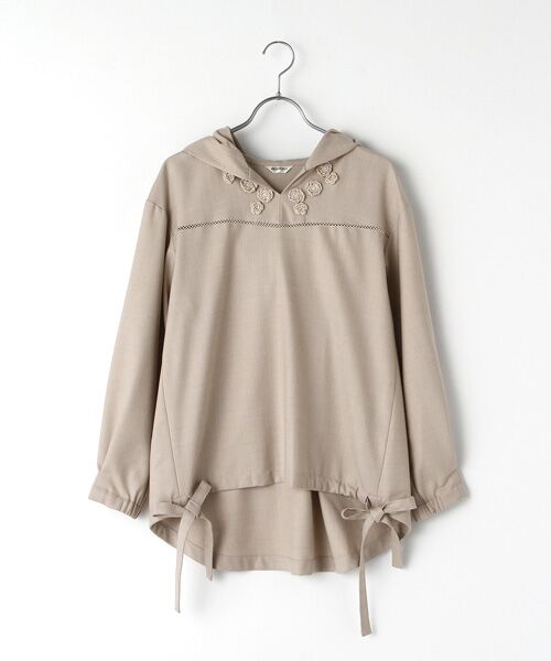 セール】 【OUTLET】フラワーモチーフ付きフーディブラウス