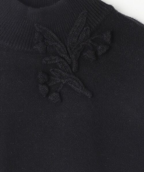 INGEBORG / インゲボルグ ニット・セーター | 【OUTLET】フラワーモチーフ付きハイネックセーター | 詳細4