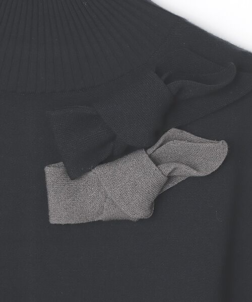 INGEBORG / インゲボルグ ニット・セーター | ●リボンモチーフ付きハイネックセーター | 詳細1