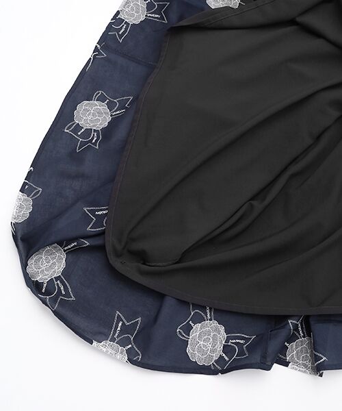 INGEBORG / インゲボルグ ミニ丈・ひざ丈ワンピース | カメリアリボン刺繍ワンピース | 詳細7