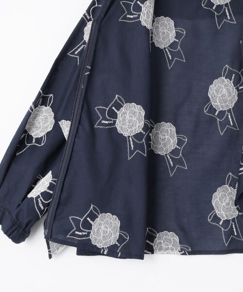 インゲボルグ✨♡付きおリボン柄✨エレガントなブラウス✨未使用品✨Ｍ CI81X49P_5dd02f9f7df2dddaa6608