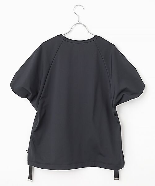 ロゴ入りゆったりカットソー （Tシャツ）｜INGEBORG