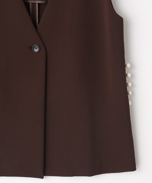 INGEBORG / インゲボルグ ベスト | ●パール調釦アクセントベスト | 詳細4