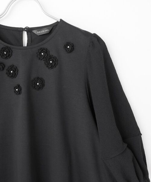 【インゲボルグ】美品✨希少 立体 フラワーモチーフ 花 トップス ブラウス インゲボルグ】美品✨希少 立体 フラワーモチーフ 花 トップス