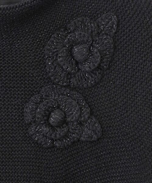 INGEBORG / インゲボルグ ニット・セーター | フラワーモチーフ付きボトルネックニット | 詳細1