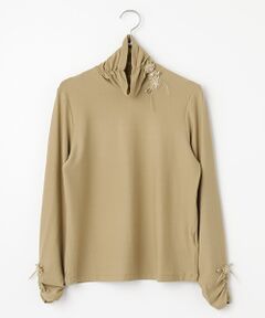 INGEBORG / インゲボルグ カットソー | フラワーモチーフ付きタートルネックカットソー