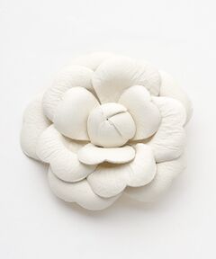 INGEBORG / インゲボルグ ブローチ・コサージュ | カラーレザーカメリアコサージュ