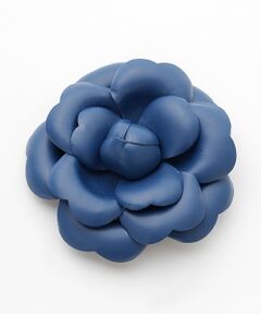 INGEBORG / インゲボルグ ブローチ・コサージュ | カラーレザーカメリアコサージュ