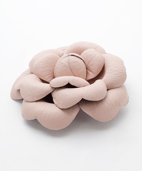 INGEBORG / インゲボルグ ブローチ・コサージュ | カラーレザーカメリアコサージュ | 詳細1