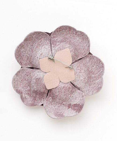INGEBORG / インゲボルグ ブローチ・コサージュ | カラーレザーカメリアコサージュ | 詳細2