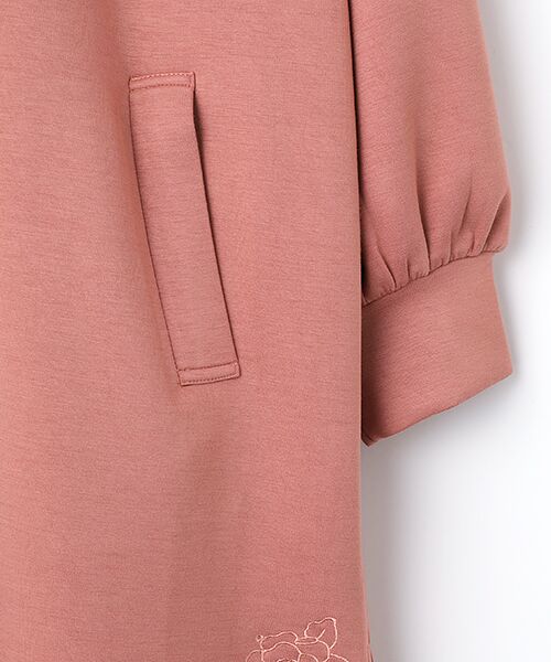 INGEBORG / インゲボルグ ロング・マキシ丈ワンピース | カメリア刺繍入りカットソーワンピース | 詳細4