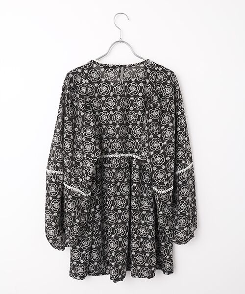 INGEBORG / インゲボルグ シャツ・ブラウス | カメリアシフォンレースチュニック | 詳細1