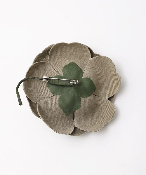 INGEBORG / インゲボルグ カットソー | コサージュ付きロゴ刺繍入りカットソー | 詳細11