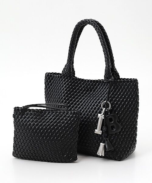 INGEBORG / インゲボルグ トートバッグ | チャーム付きメッシュトートバッグ（クロ）