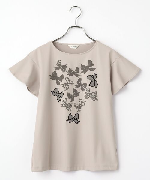 INGEBORG / インゲボルグ Tシャツ | リボンワンポイントpt.フリルスリーブカットソー（グレージュ）
