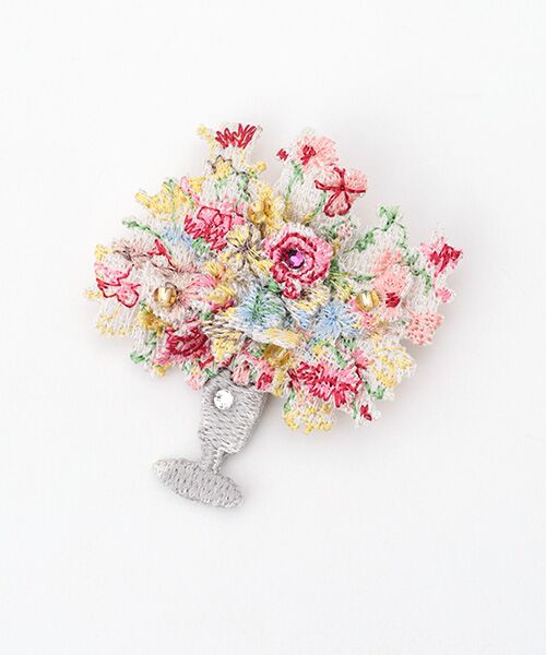 INGEBORG / インゲボルグ ブローチ・コサージュ | レター刺繍ブローチ(花)