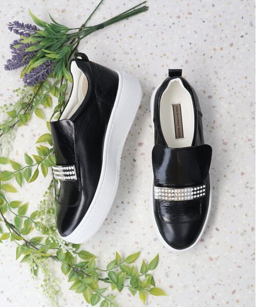 INTER-CHAUSSURES/インター ショシュール 【INTER-CHAUSSURES】ビジュープレートレザースリッポン ブラック 36 INTER-CHAUSSURES/インター ショシュール 【INTER-CHAUSSURES】ビジュープレートレザースリッポン ブラック 36