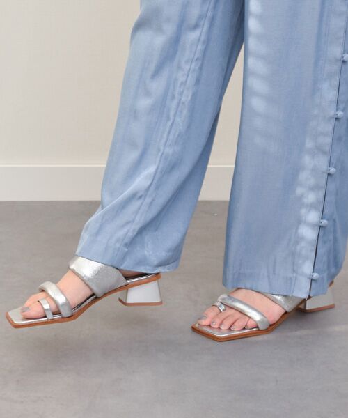 INTER-CHAUSSURES/インター ショシュール 【CARRANO】トングミュールサンダル シルバー 37 INTER-CHAUSSURES/インター ショシュール 【CARRANO】トングミュールサンダル シルバー 37