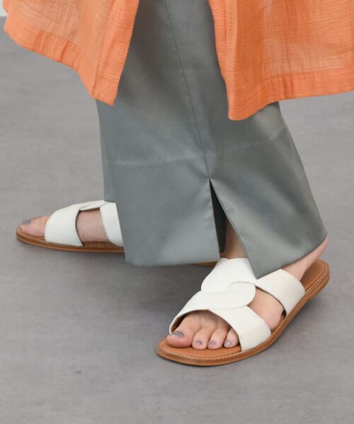 INTER-CHAUSSURES/インター ショシュール 【FABIO RUSCONI】スクエアトウフラットスライドサンダル ホワイト 35 INTER-CHAUSSURES/インター ショシュール 【FABIO RUSCONI】スクエアトウフラットスライドサンダル ホワイト 35