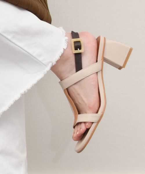 INTER-CHAUSSURES/インター ショシュール 【ANGEL ALARCON】カラーコンビチャンキーヒールサンダル アイボリーコンビ 35 INTER-CHAUSSURES/インター ショシュール 【ANGEL ALARCON】カラーコンビチャンキーヒールサンダル アイボリーコンビ 35