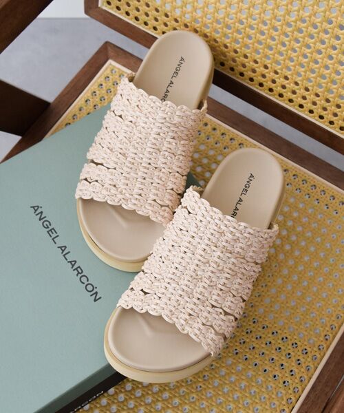 INTER-CHAUSSURES/インター ショシュール 【ANGEL ALARCON】フットベッドラフィアサンダル アイボリー雑材 36 INTER-CHAUSSURES/インター ショシュール 【ANGEL ALARCON】フットベッドラフィアサンダル アイボリー雑材 36