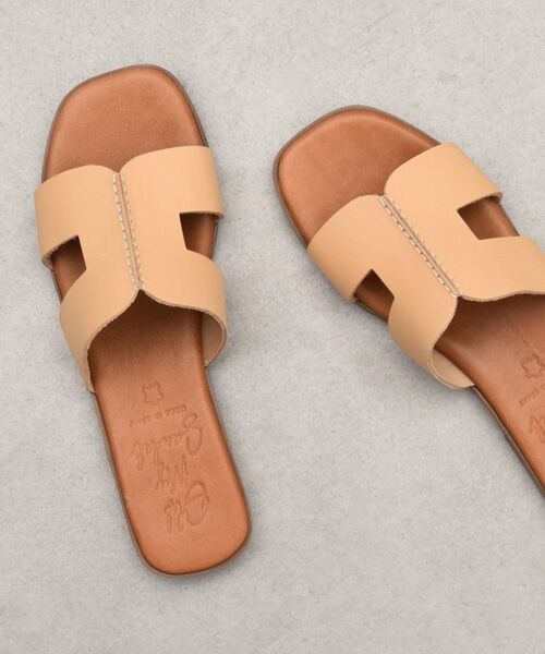 INTER-CHAUSSURES / インター ショシュール サンダル | 【OH MY SANDALS】スクエアトウフラットレザーサンダル（キャメル）