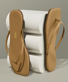 INTER-CHAUSSURES / インター ショシュール サンダル | 【TKEES】スクエアトウフラットトングサンダル