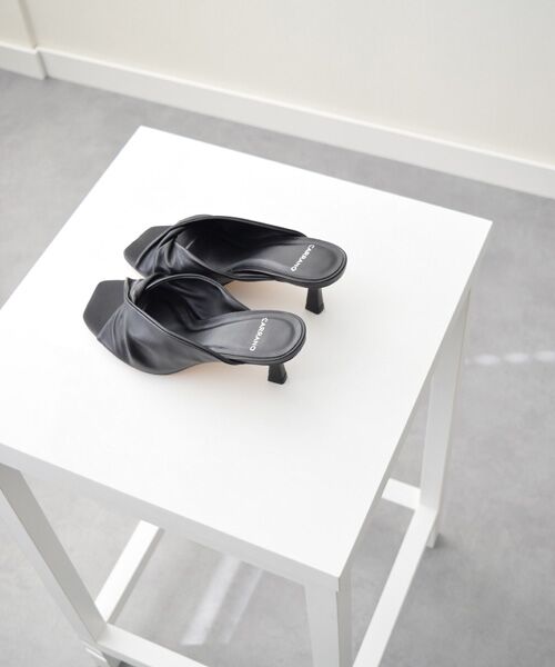 INTER-CHAUSSURES / インター ショシュール サンダル | 【CARRANO】スクエアトゥツイストミュールサンダル-(62001C) | 詳細9