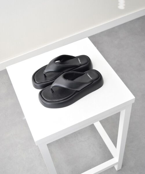 INTER-CHAUSSURES / インター ショシュール サンダル | 【CARRANO】パテッドトングボリュームソールサンダル-(62300C) | 詳細9