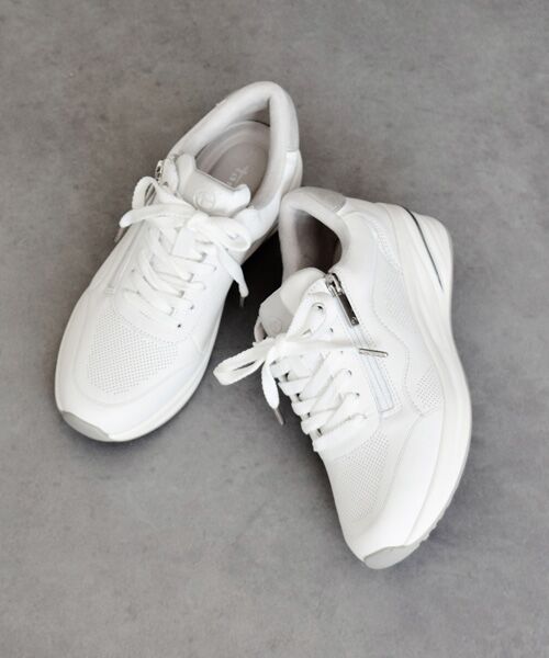 INTER-CHAUSSURES/インター ショシュール 【TAMARIS】ファスナー付き5cmヒールスニーカー ホワイト 38 INTER-CHAUSSURES/インター ショシュール 【TAMARIS】ファスナー付き5cmヒールスニーカー ホワイト 38