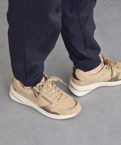 INTER-CHAUSSURES/インター ショシュール 【TAMARIS】サイドジップヒールアップスニーカー ベージュコンビ 37 INTER-CHAUSSURES/インター ショシュール 【TAMARIS】サイドジップヒールアップスニーカー ベージュコンビ 37