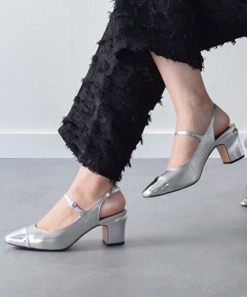 INTER-CHAUSSURES/インター ショシュール 【CARRANO】ワンストラップバックバンドパンプス シルバー 37 INTER-CHAUSSURES/インター ショシュール 【CARRANO】ワンストラップバックバンドパンプス シルバー 37