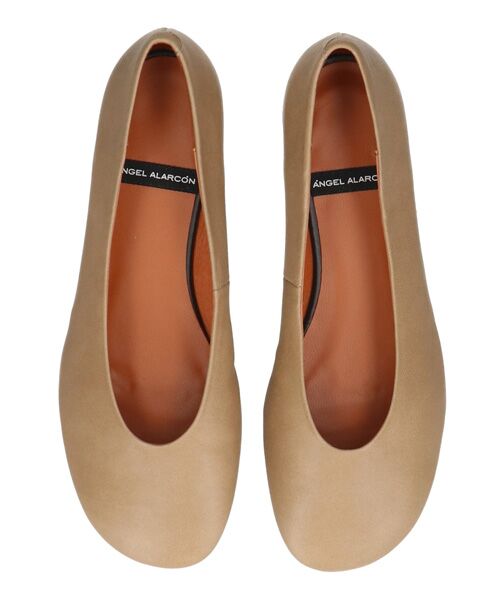INTER-CHAUSSURES/インター ショシュール 【ANGEL ALARCON】オブリークトウローヒールパンプス ベージュ 39 INTER-CHAUSSURES/インター ショシュール 【ANGEL ALARCON】オブリークトウローヒールパンプス ベージュ 39