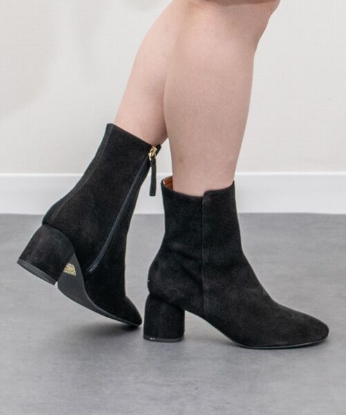 INTER-CHAUSSURES/インター ショシュール 【ANGEL ALARCON】オブリークトウミドルヒールブーツ ブラックスウェード 37 INTER-CHAUSSURES/インター ショシュール 【ANGEL ALARCON】オブリークトウミドルヒールブーツ ブラックスウェード 37