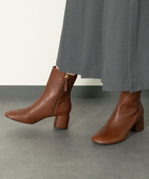 INTER-CHAUSSURES/インター ショシュール 【ANGEL ALARCON】オブリークトウミドルヒールブーツ ブラウン 35 INTER-CHAUSSURES/インター ショシュール 【ANGEL ALARCON】オブリークトウミドルヒールブーツ ブラウン 35