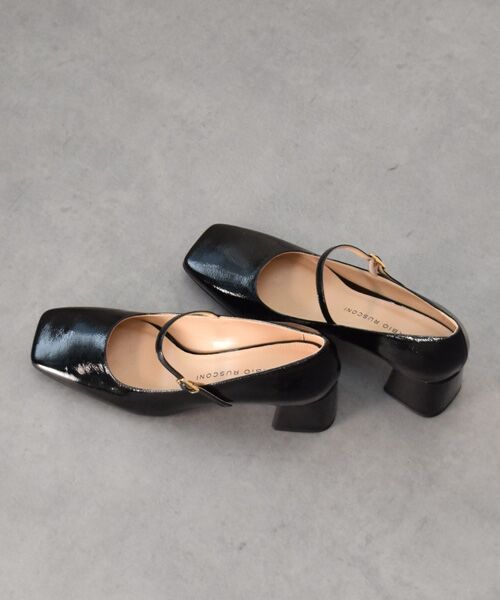 INTER-CHAUSSURES/インター ショシュール 【FABIO RUSCONI】スクエアトウワンストラップパンプス ブラックエナメル 38 INTER-CHAUSSURES/インター ショシュール 【FABIO RUSCONI】スクエアトウワンストラップパンプス ブラックエナメル 38