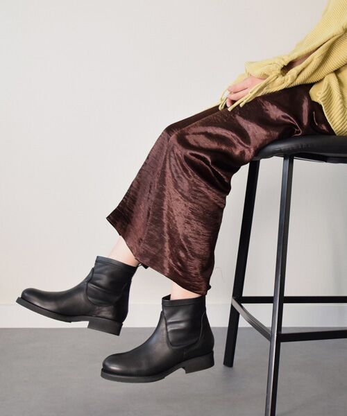 INTER-CHAUSSURES/インター ショシュール 【FABIO RUSCONI】ラウンドトウストレッチショートブーツ ブラック雑材 39