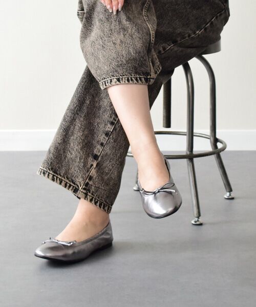 INTER-CHAUSSURES/インター ショシュール 【FABIO RUSCONI】ラウンドトウフラットシャーリングバレエ シルバー 38 INTER-CHAUSSURES/インター ショシュール 【FABIO RUSCONI】ラウンドトウフラットシャーリングバレエ シルバー 38