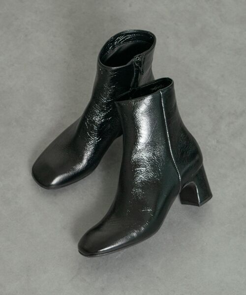 INTER-CHAUSSURES/インター ショシュール 【FABIO RUSCONI】スクエアトウレザーショートブーツ ブラックエナメル 38 INTER-CHAUSSURES/インター ショシュール 【FABIO RUSCONI】スクエアトウレザーショートブーツ ブラックエナメル 38