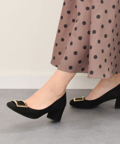 INTER-CHAUSSURES/インター ショシュール 【INTER-CHAUSSURES】スクエアトウメタルバックルパンプス ブラックスウェード 37 INTER-CHAUSSURES/インター ショシュール 【INTER-CHAUSSURES】スクエアトウメタルバックルパンプス ブラックスウェード 37