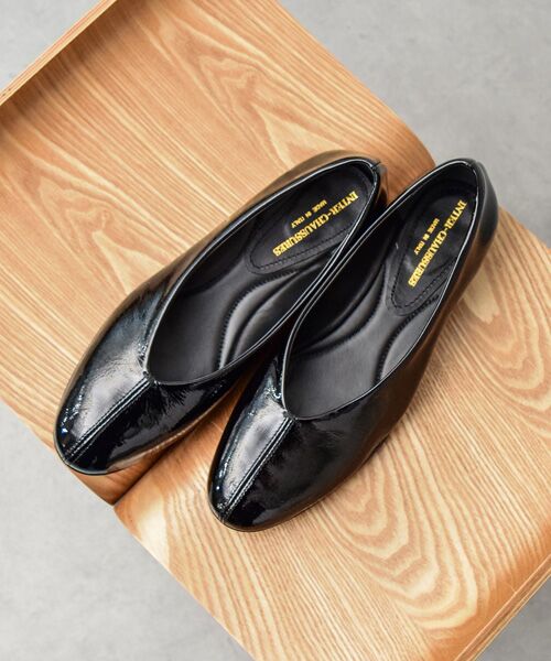 INTER-CHAUSSURES/インター ショシュール 【INTER-CHAUSSURES】ラウンドトウセンターシームパンプス ブラックエナメル 35
