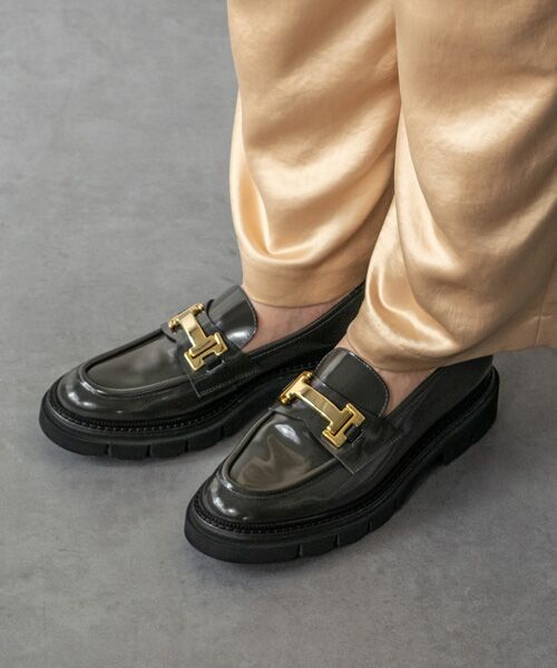 INTER-CHAUSSURES/インター ショシュール 【LUCA GROSSI】タンクソールメタルバックルローファー ダークグレー 39 INTER-CHAUSSURES/インター ショシュール 【LUCA GROSSI】タンクソールメタルバックルローファー ダークグレー 39
