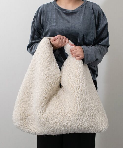 INTER-CHAUSSURES / インター ショシュール ショルダーバッグ | 【Andrea Cardone】レザーハンドルビッグボアバッグ | 詳細10