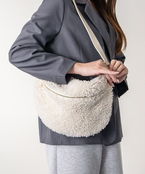 INTER-CHAUSSURES / インター ショシュール ショルダーバッグ | 【Andrea Cardone】レザーストラップボアショルダーバッグ | 詳細11