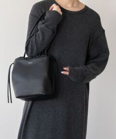 INTER-CHAUSSURES / インター ショシュール ショルダーバッグ | 【LORISTELLA】ソフトレザー巾着バッグ