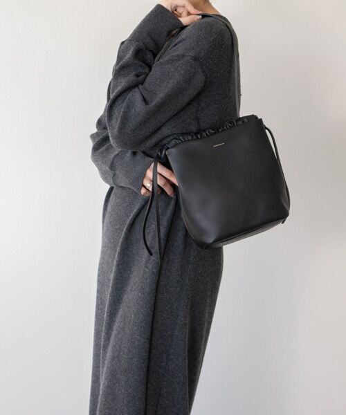 INTER-CHAUSSURES / インター ショシュール ショルダーバッグ | 【LORISTELLA】ソフトレザー巾着バッグ | 詳細13