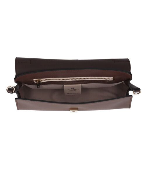 INTER-CHAUSSURES / インター ショシュール ハンドバッグ | 【LORISTELLA】レザーワイドフラップバッグ | 詳細22